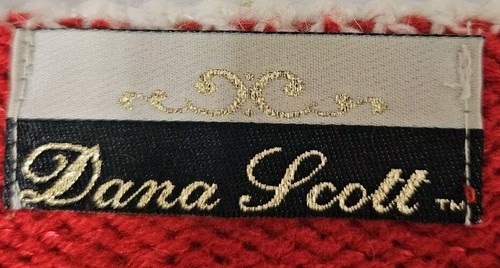 *Women's Large, Red & White Sweater with Gold Embellishments - Picture 7 of 9
