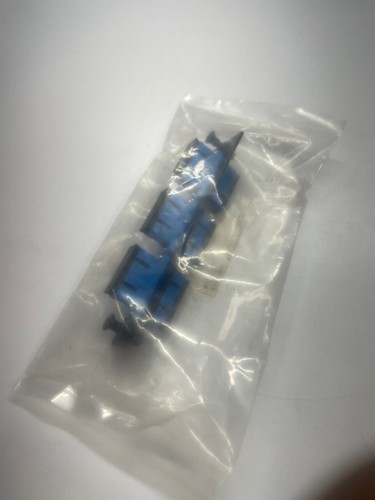 Panel adaptador Hubbell FSPSCD3 con 3 adaptadores dúplex SM/MM SC azul (2695) - Imagen 4 de 4