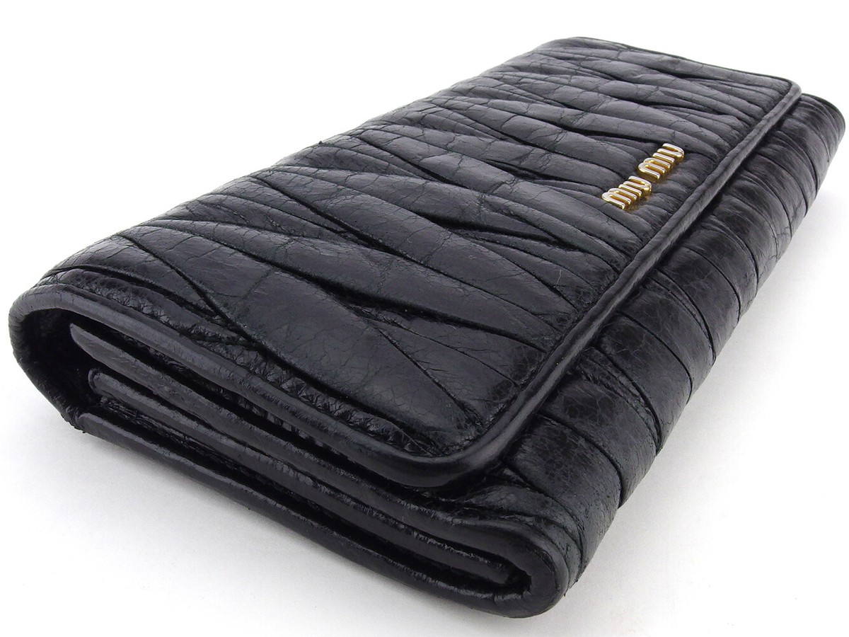 【ねなかゆ】Miu Miu Leather Wallet Miu Miu Matelasse Nappa Leather Wallet Black in Leather - US