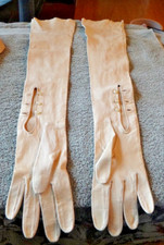 Vtg sz 6-3/4 Ivory Kid Leather Gloves 23  Pearl Buttons Chavreau France Lavable