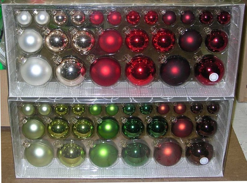 MARTHA STEWARD COLLECTION 52 CHRISTMAS BULBS, NEW IN BOX,