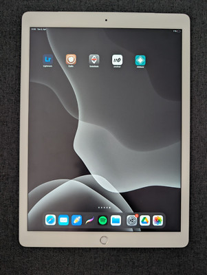 Apple iPad Pro 1. Gen 128GB, Wi-Fi + 4G (Ohne Simlock), 12,9 Zoll - Silber