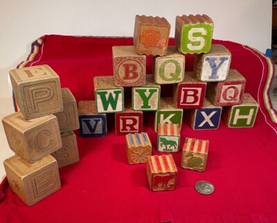 Lot of 23 Vintage Child's Wood Blocks - Alphabet/Number/Picture -Various Designs