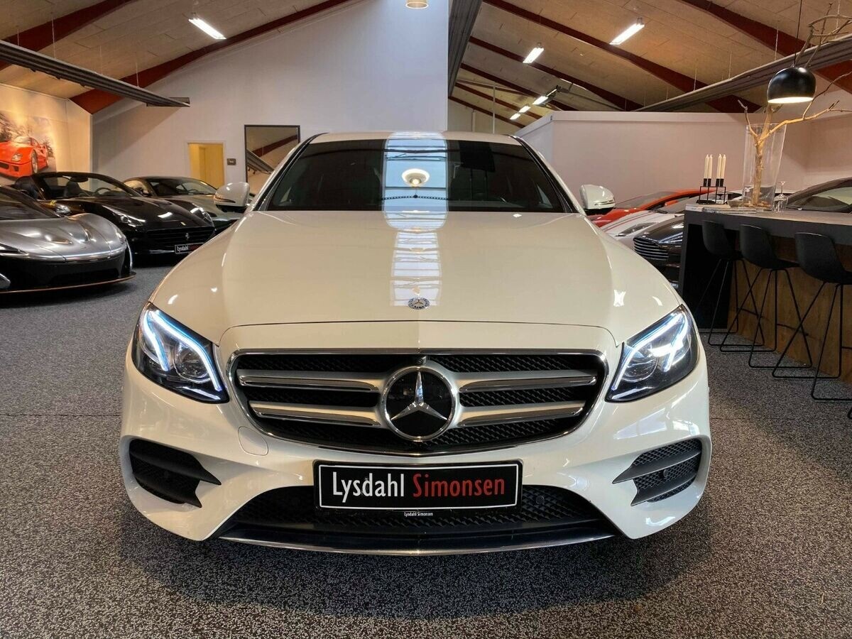 Мерседес бенц e220d