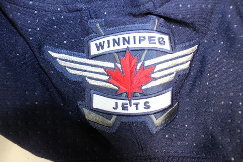 Camiseta deportiva cosida NHL Hockey 2022-2023 Winnipeg Jets Patrik Laine #29 talla 50 mediana nueva con etiquetas - Imagen 5 de 8