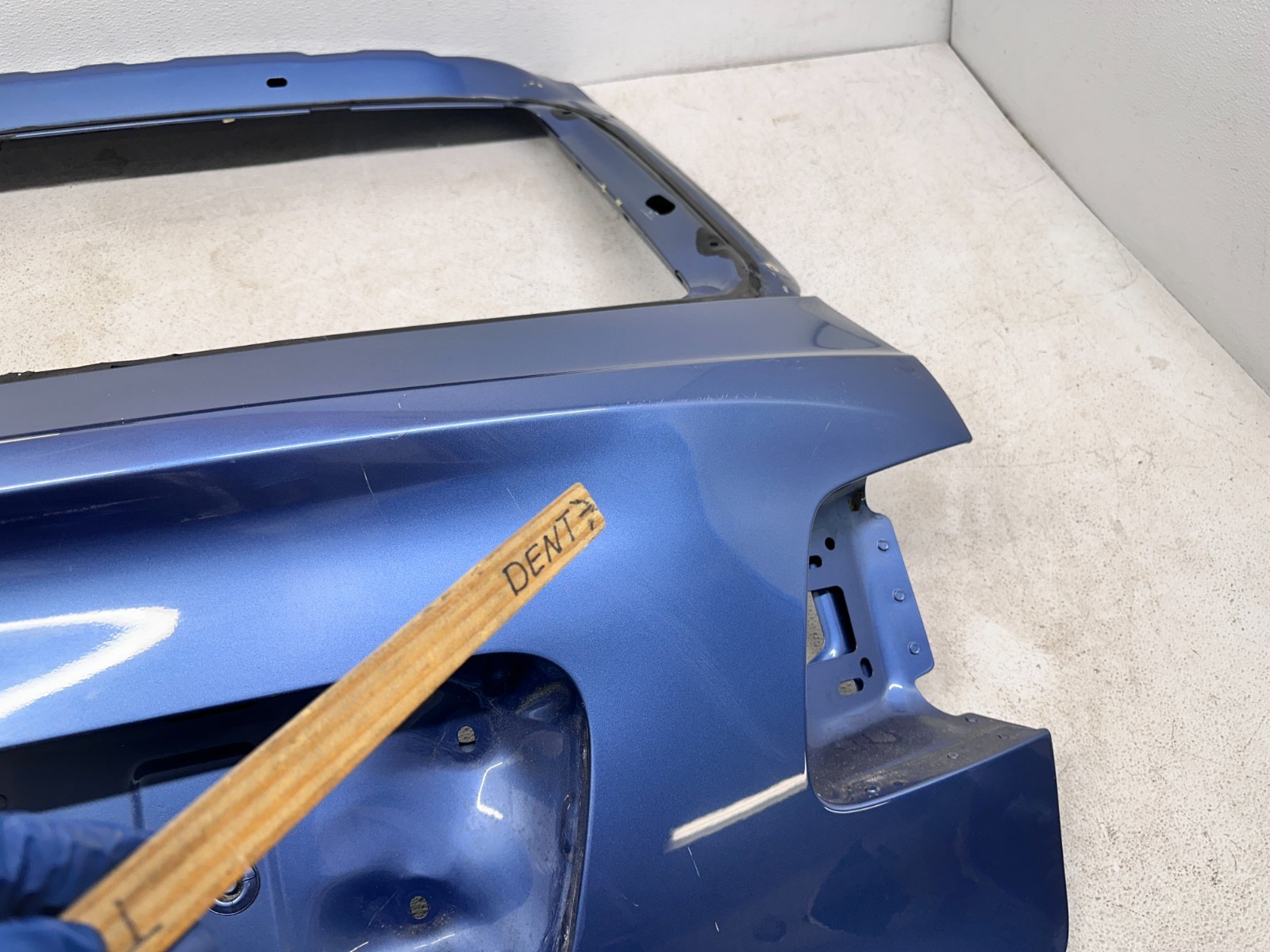 2016-2020 Bentley Bentayga Tailgate Liftgate Rear Trunk Lid 36A827025J OEM Blue