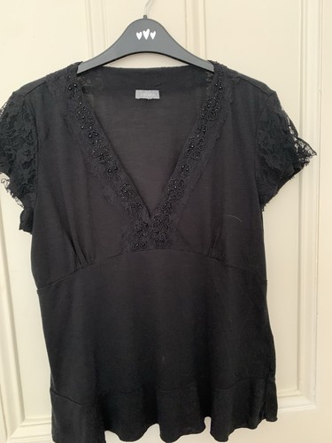 Peruna Ladies Size 14 Top With Lace And Embroidered Beads - Picture 2 of 10