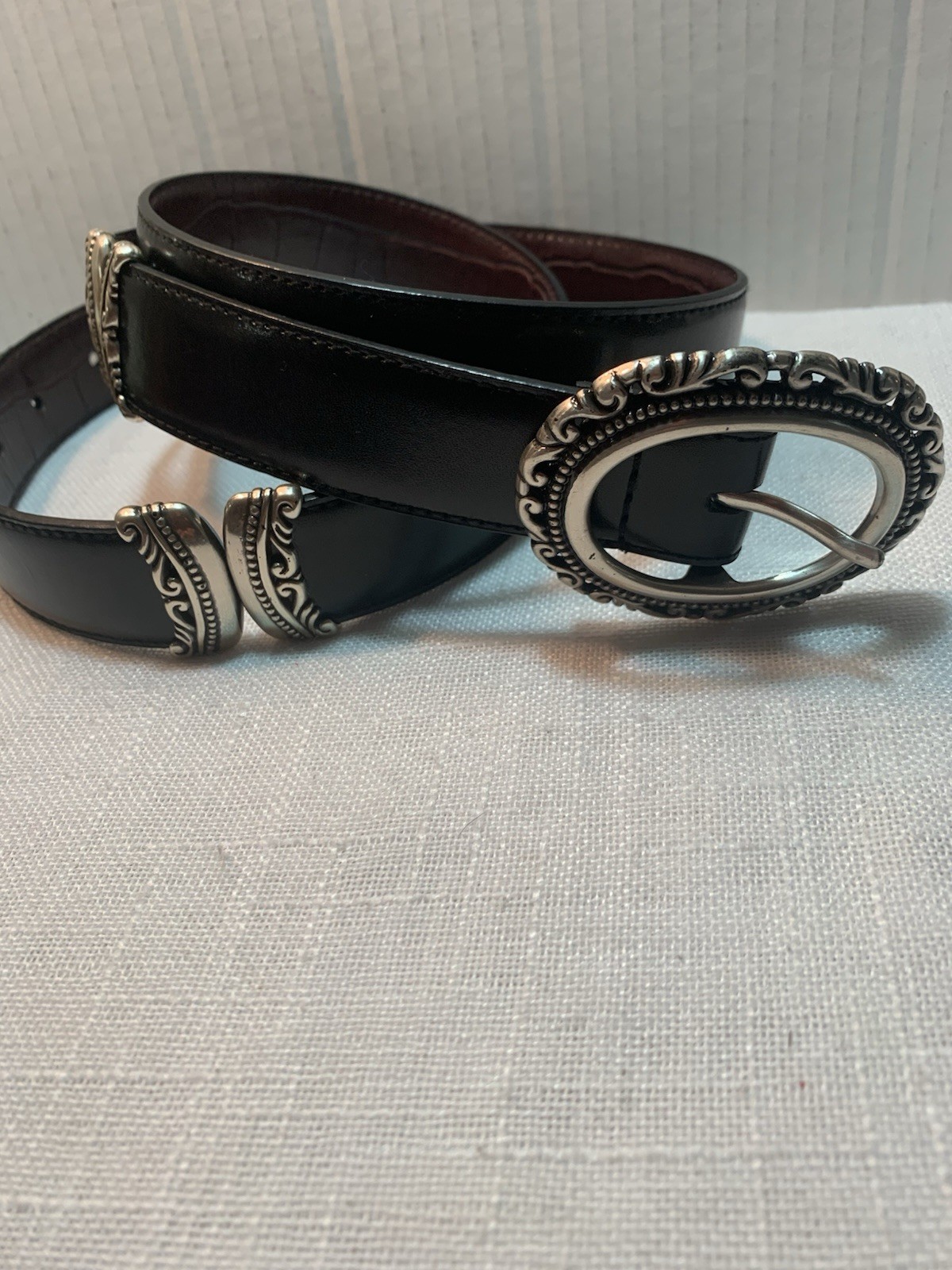 Leather Reverseable Black / Brown Elegant Vintage… - image 6