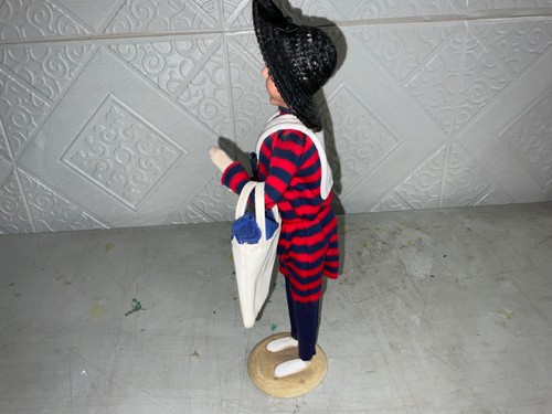 Rare Byers Choice Ocean City Beach Seashore Woman w/ Beach Bag,Towel & Seashell - Picture 10 of 15
