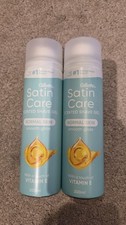2 Gillette Satin Care and Olay Vitamin E Burst Women