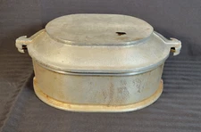 Vintage Guardian Service Cast Aluminum Roaster Dutch Oven w/ Serving Tray Lid