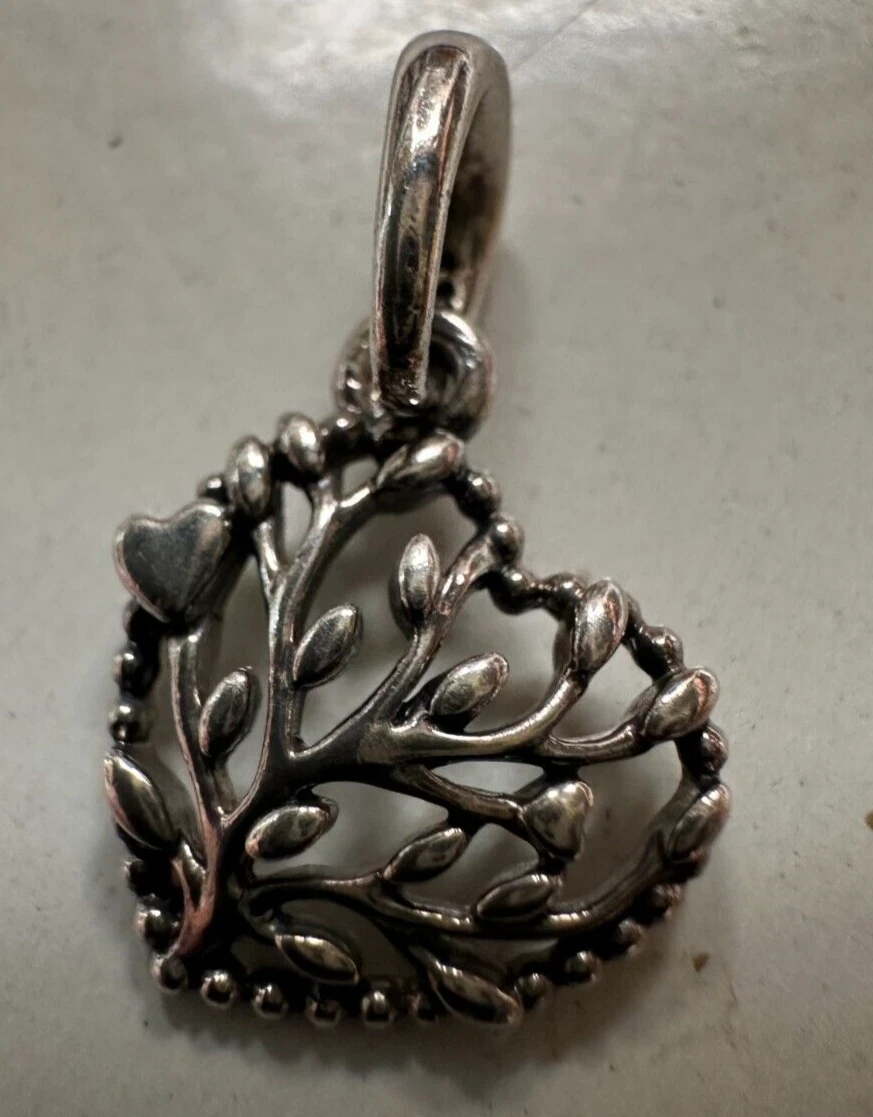 Plant pandora charm deals