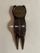 Crosshairs Divot Tool & 1" Cleveland Golf Coin Style Golf Marker - A Beauty!