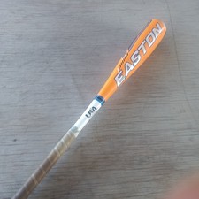 Easton Quantum Youth Baseball bat 26 in 15 oz YBB21QUAN11 2 5/8" -11