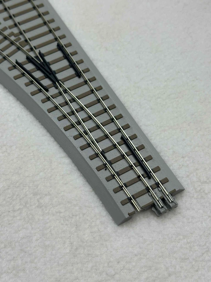 Mainline Railworks HO/HOn3 Sectional Diverging Draw Dual Gauge- Blackstone ProTr - Image 4 of 4