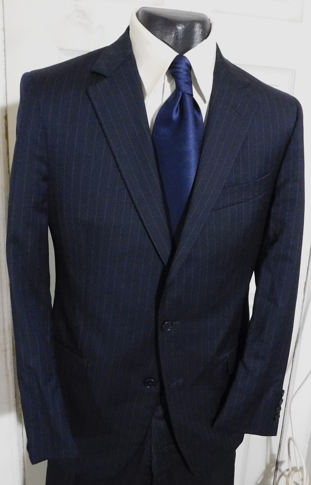 BROOKS BROTHERS FITZGERALD SIZE 40R NAVY PINSTRIPE 2 BUTTON WOOL SUIT