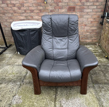 Stressless Grey Leather Recliner Armchair, Dark Wood Frame, Solid Pattern