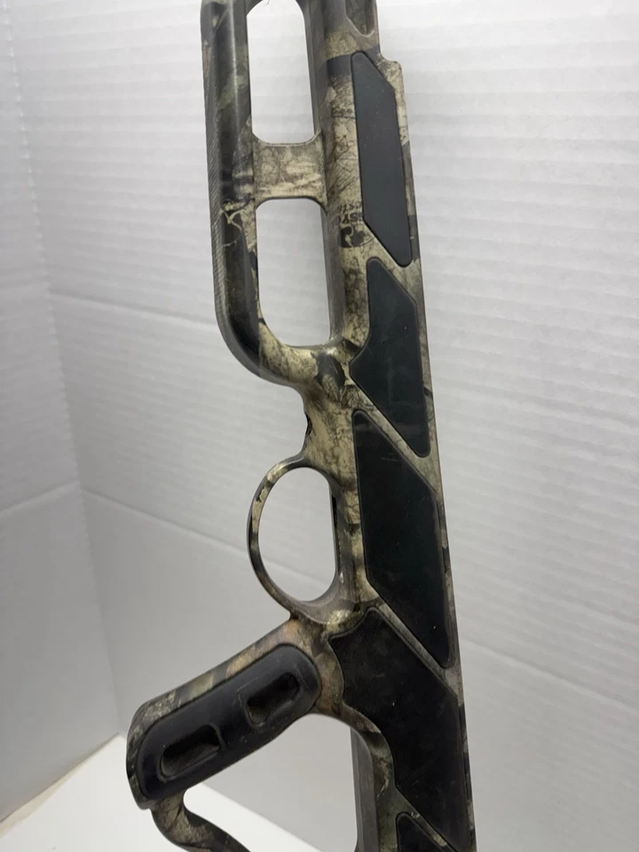 Bowtech Stryker Strykezone 380 Replacement Stock Camo Crossbow See Description - Image 4 of 4