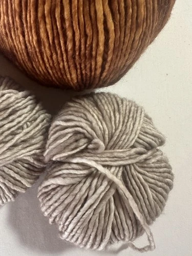 Lot of 5 Yarn NICE Balls Mix Color Zara, K&C Unknown. FALL WINTER COLORS. image 19