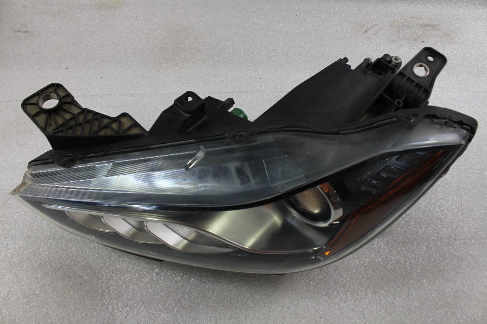 2015 Maserati Ghibli, LH, Left, Headlamp / Headlight, Used, P/N 670005476