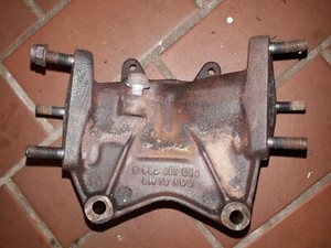 Krümmer Abgaskrümmer Flansch Auspuff Org. Audi A6 4B VW 2.5 V6 TDI 059131799B