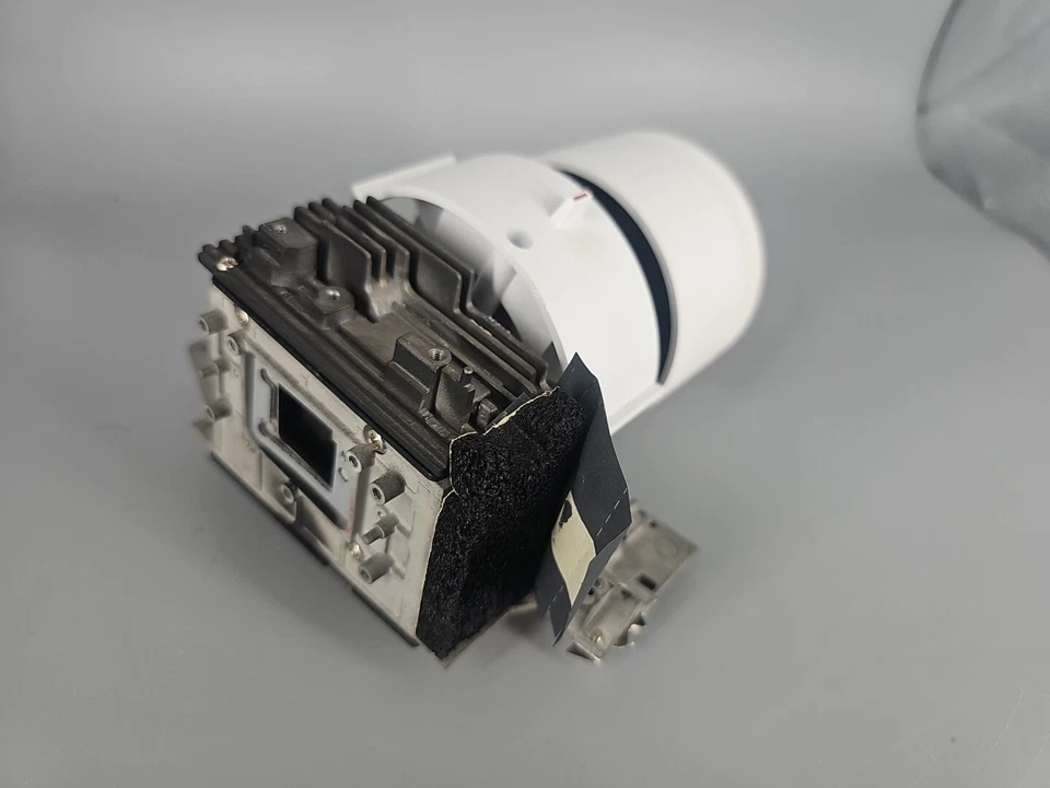 Original Projector Zoom Lens For Optoma VDUHDSZ+ - Image 4 of 4