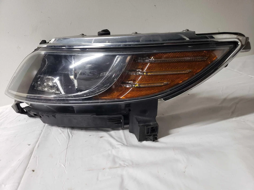 Used Left Headlight Assembly fits: 2014 Lincoln Mks xenon HID adaptive headlamps Foto 4 de 4