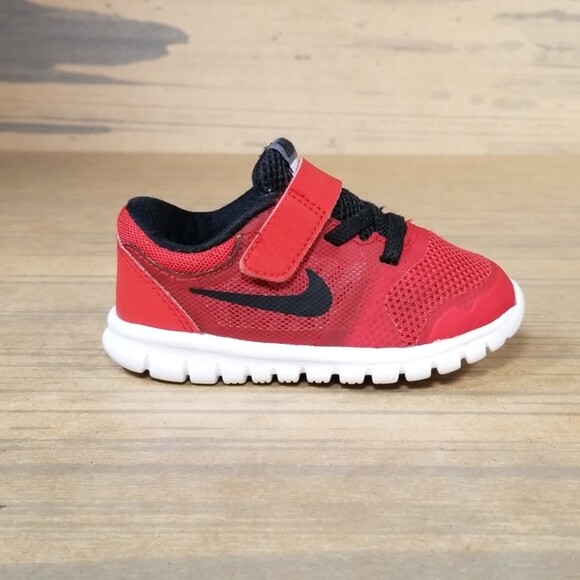 nike no tie shoes boys