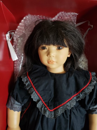 1991/92Annette Himstedt Shireem doll Series: Faces Friendship Collection 26" - Picture 3 of 5