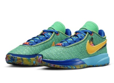 DV3021 300 Nike Lebron XX SE Kaleidoscope Electric Green