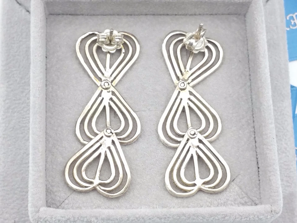 Nuevos Pendientes Federico Buccellati Plata de Ley Triple Corazón Eslabón de Cadena Gota Foto 3 de 4