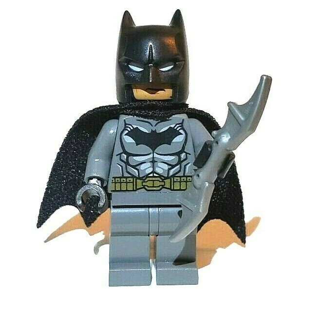 LEGO DC Comics Super Heroes Loose BATMAN Movie Minifig w Batarang 76055