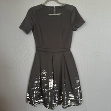 Elie Tahari for DesigNation Dress Womens 4 Black Cityscape Fit & Flare Pleated