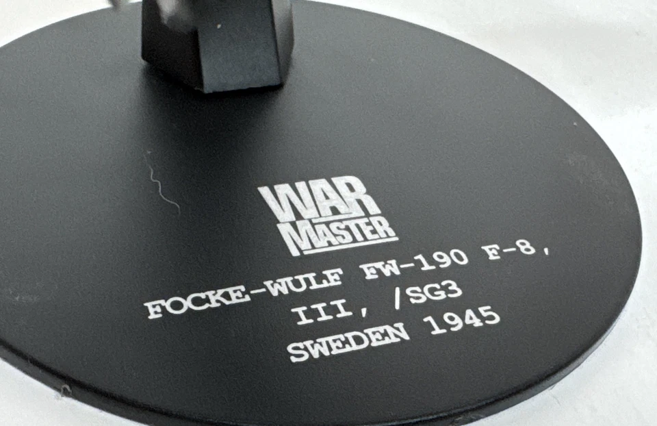 FOCKE-WULF FW 190 F-8 - III SG3 Suecia 1945 - Maestro de Guerra Segunda Guerra Mundial - 1/72 Die Cast Foto 4 de 4