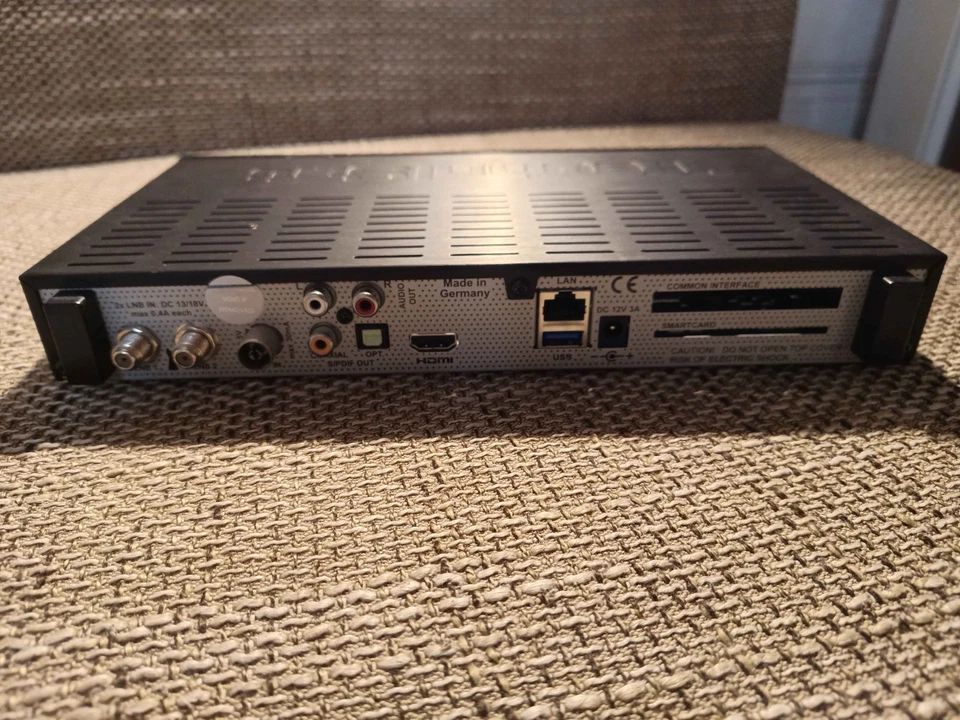 TechniSat DIGIT ISIO STC+ - UHD Receiver mit Twin Tuner (Sat DVB-S/DVB-S2, Kabel - Bild 2 von 4