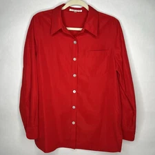 TravelSmith M Medium Shirt Top Red Button Down Front Collar Long Sleeve No Iron