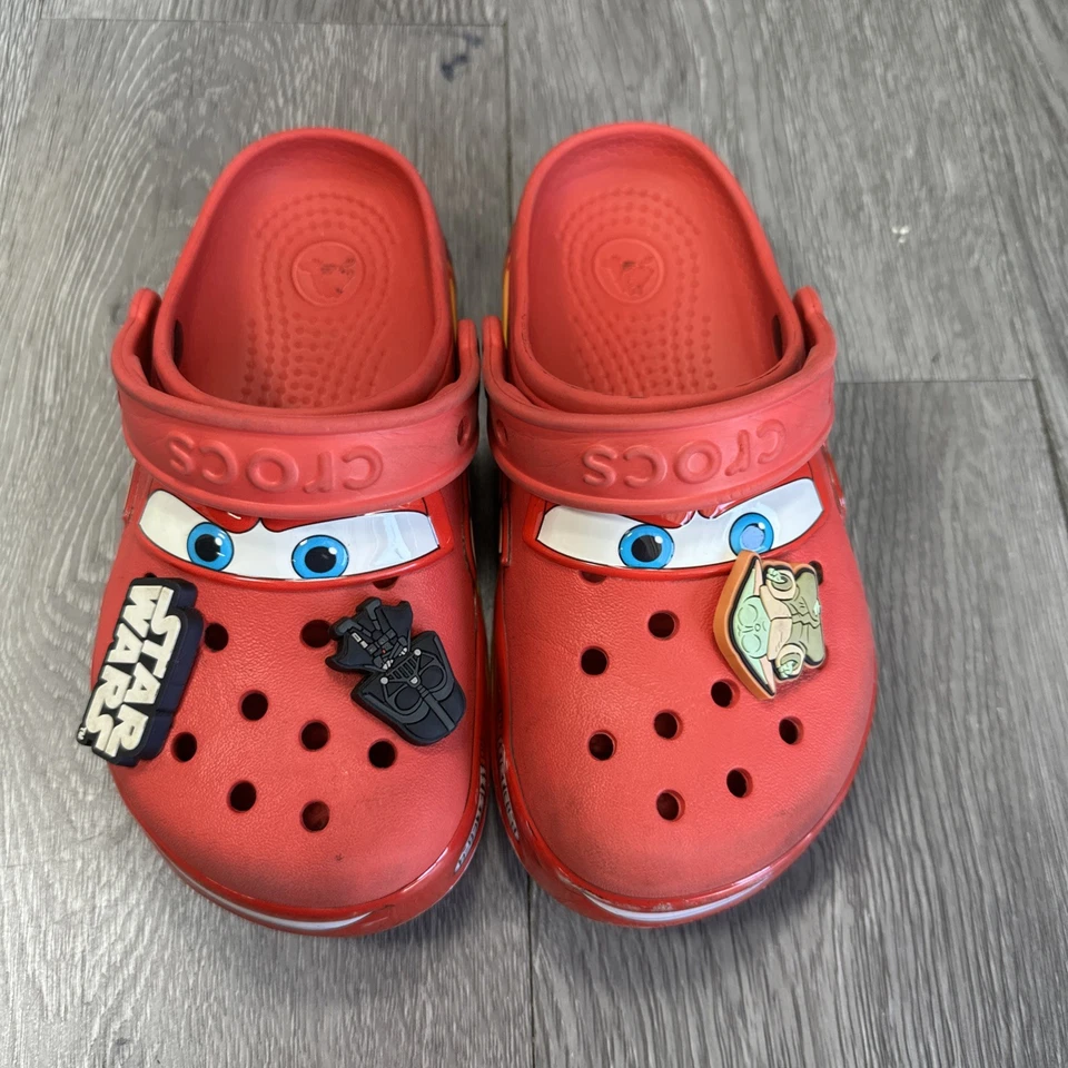 Zueco Crocs X Disney Cars Lightning McQueen TD Talla 12 C Foto 4 de 4