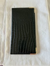 Portafoglio tasca petto coccodrillo.  Elegante e senza tempo