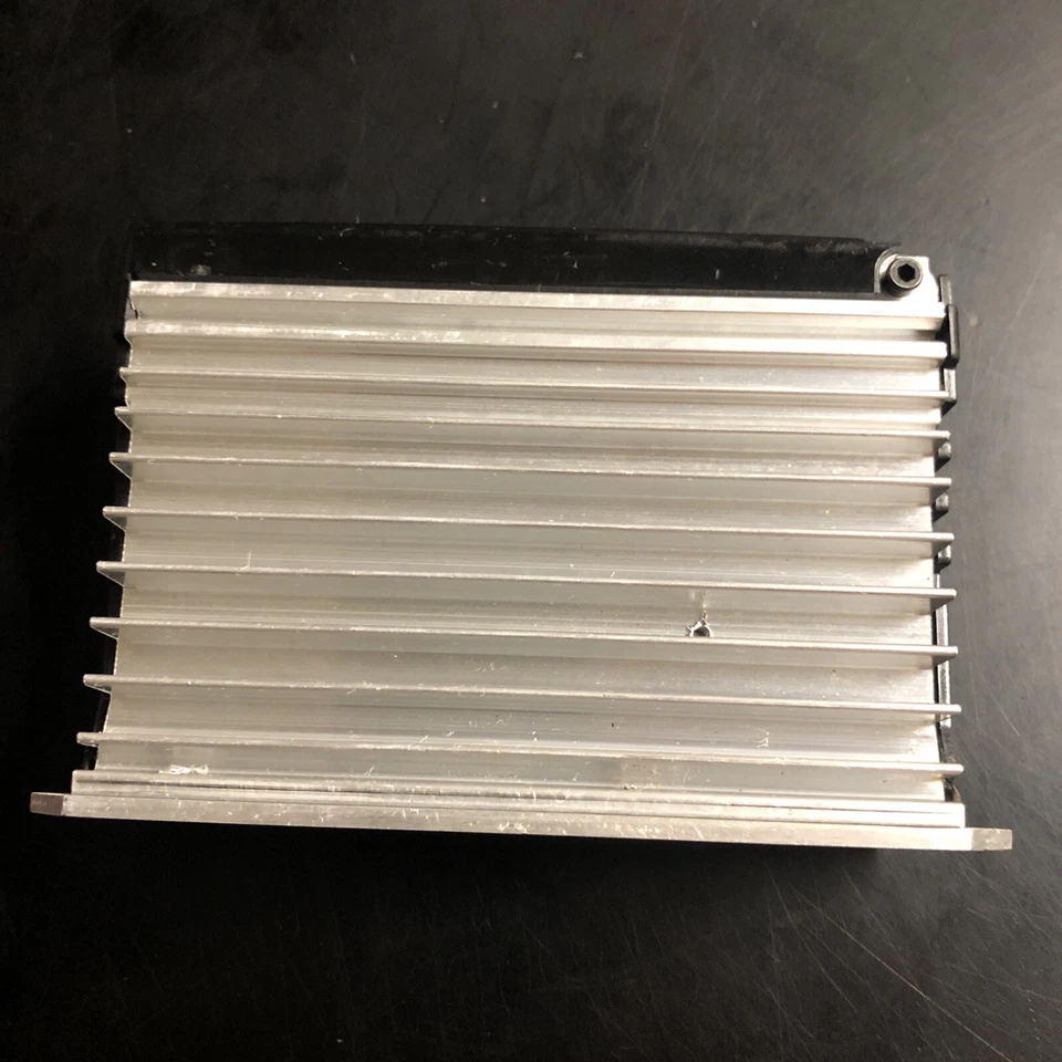 Controlador de accionamiento de servomotor compacto Parker VIX500CH 500VA RS232 Foto 4 de 4