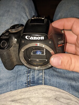 canon Eos rebel t6 body (For Parts)