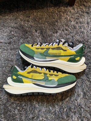 Nike VAPORWAFFLE SACAI Tour Yellow / Stadium Green SIZE 12  display picture 1
