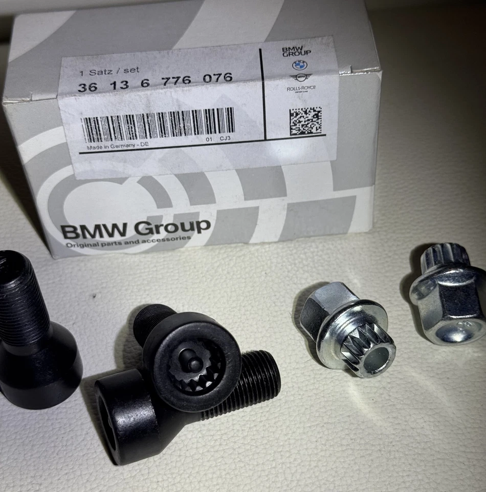 Juego de pernos de bloqueo de rueda InternalSpline genuino BMW M14x1.25 36136776076 Foto 2 de 2