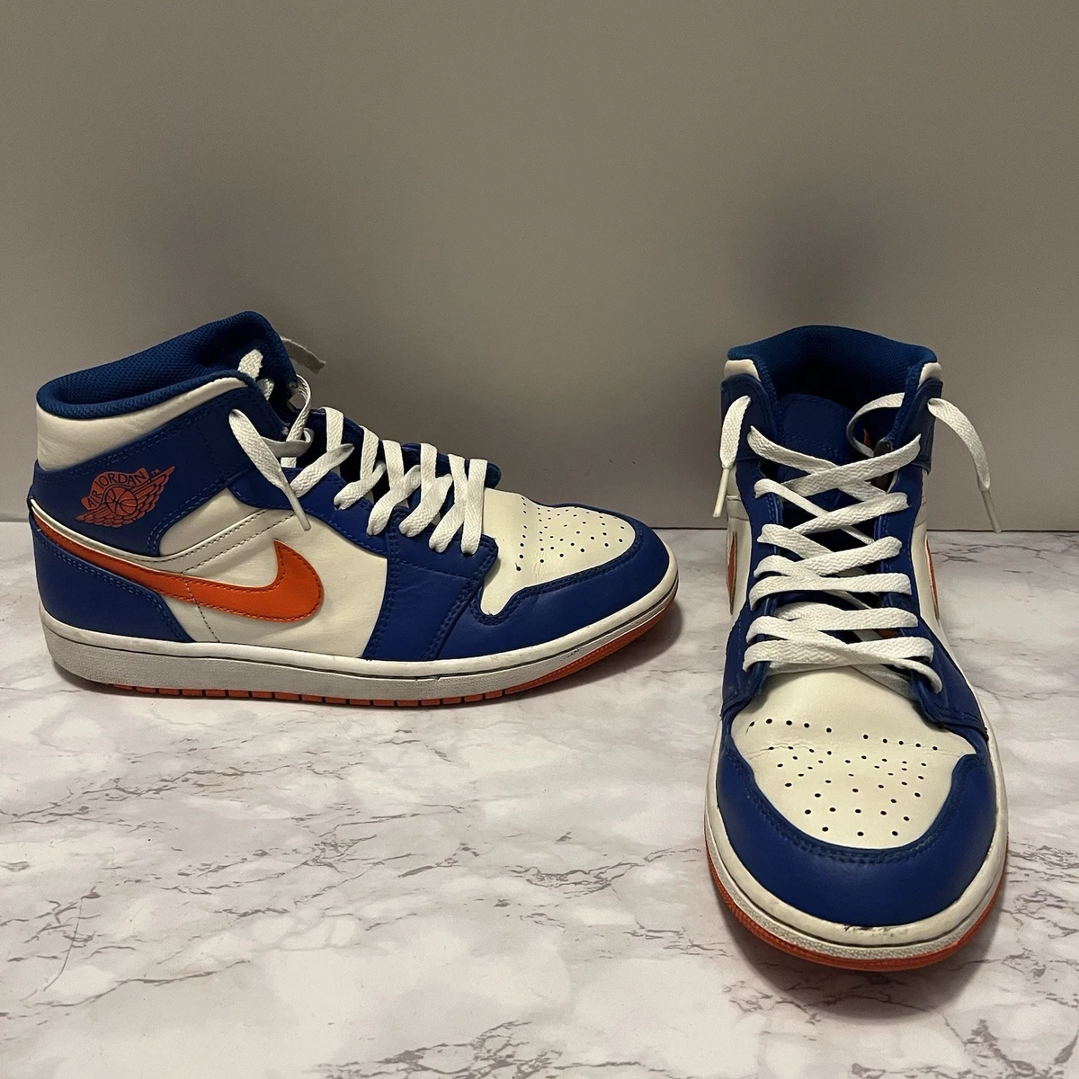 Jordan 1 Mid Knicks 2023 for Sale | Authenticity Guaranteed  display picture 1