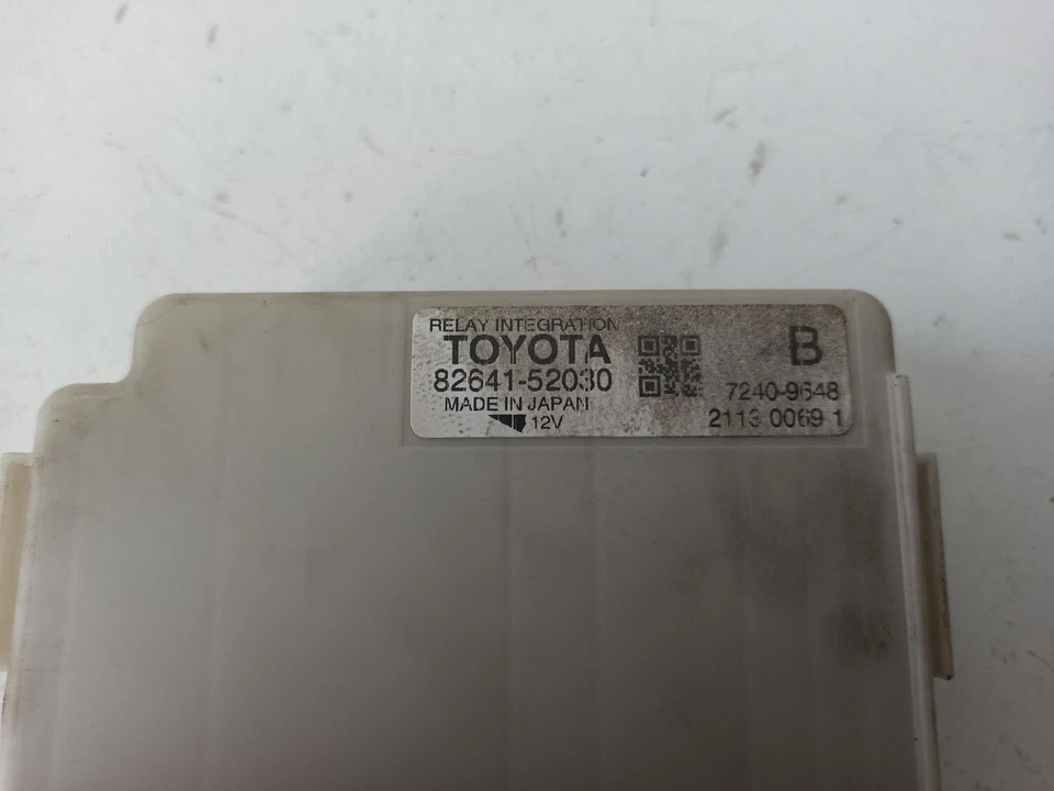 8264152030 RELAY FUSE BOX MULTIFUNCTION RELAY / 180777 FOR TOYOTA YARI - Image 4 of 4