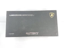 AUTOART 1/18 Lamborghini Aventador Metallic Red Signature Series