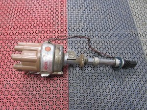 SBC Accel Dual Point Distributor with Cap Used