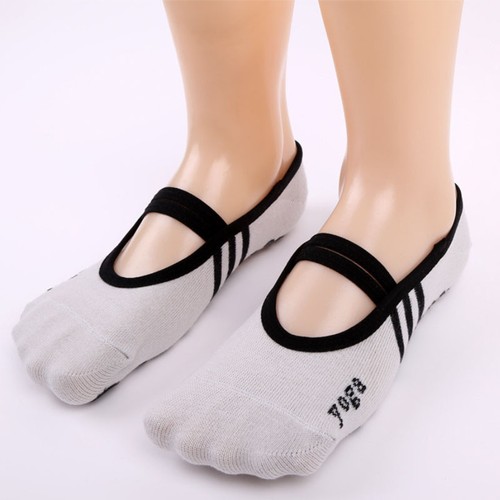 Yoga Socks with Grips – 2 Pack Non-Slip Strapped Socks for Women’s Fitness - Picture 7 of 12