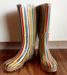 tamara henriques rain boots