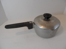 Vtg Wagner Ware Magnalite 4681 1/2 P Sauce Pan 1 1/2 Qt  Dual Spout W/lid