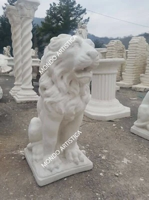 LEONE STATUA SCULTURA DA GIARDINO PER ESTERNO IN CEMENTO BIANCO MARMO E PIETRA